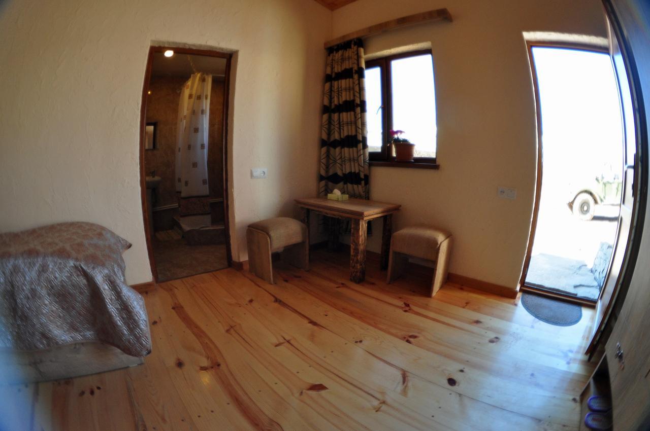 Saro B&B&Safari Tours Tat'ev Exterior foto