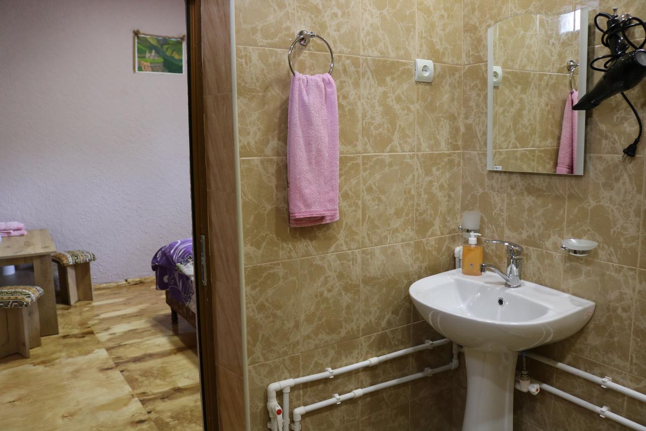 Saro B&B&Safari Tours Tat'ev Exterior foto